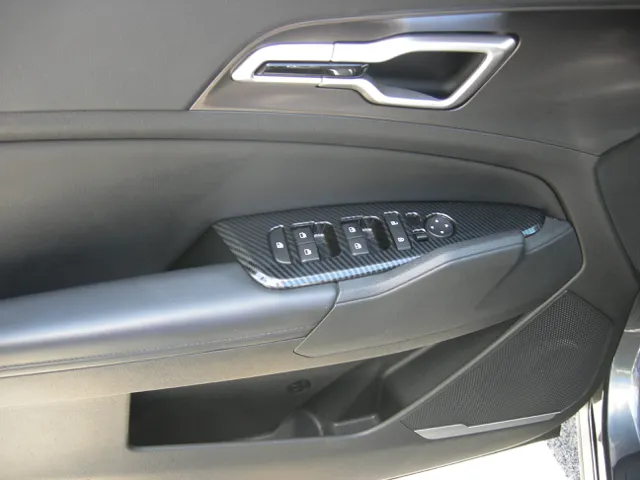 2023 Kia Sportage EX - Photo 7