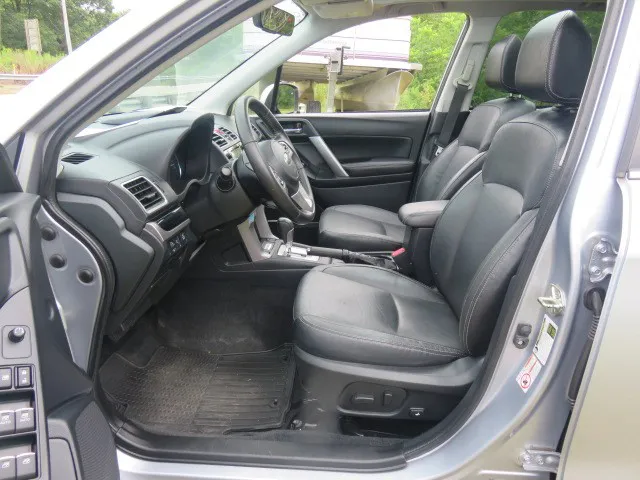 2018 Subaru Forester Limited photo 8