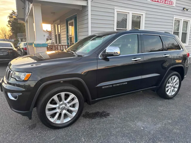 2017 Jeep Grand Cherokee Limited's photo
