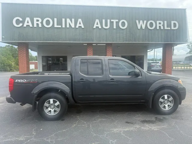 2011 Nissan Frontier's photo