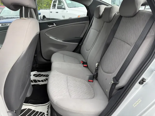 2014 Hyundai Accent GLS - Photo 38