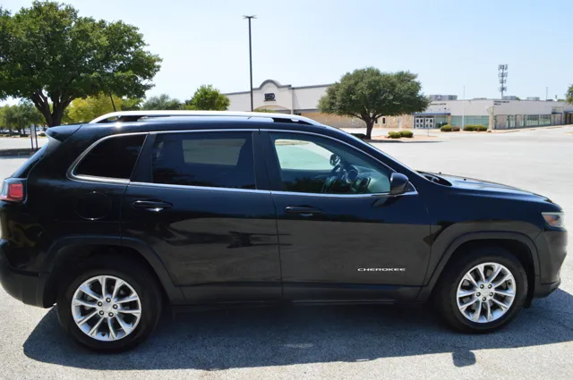 2019 Jeep Cherokee Latitude - Photo 7