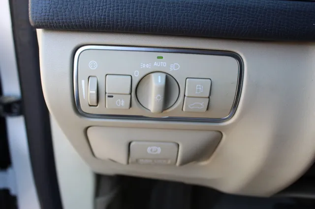 2014 Volvo XC60 3.2 - Photo 17