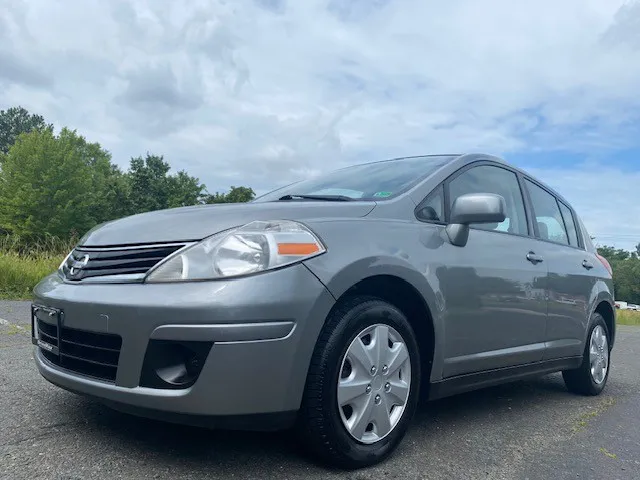 2011 Nissan Versa photo 8