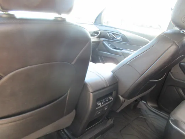 2021 Chevrolet Traverse High Country - Photo 10