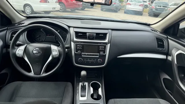 2017 Nissan Altima S - Photo 33