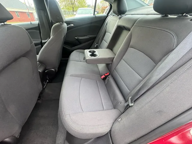 2019 Chevrolet Cruze LT - Photo 11