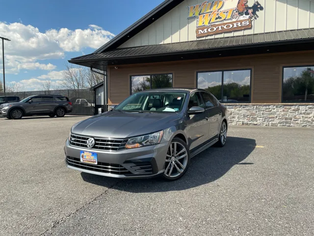 2017 Volkswagen Passat R-Line