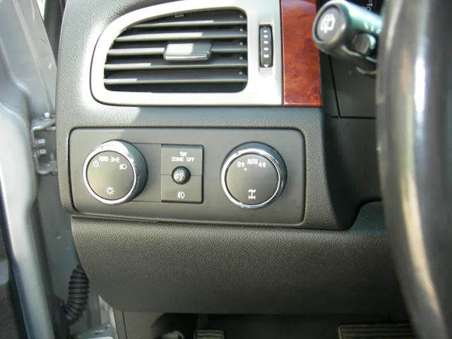 2013 Chevrolet Tahoe LT - Photo 12