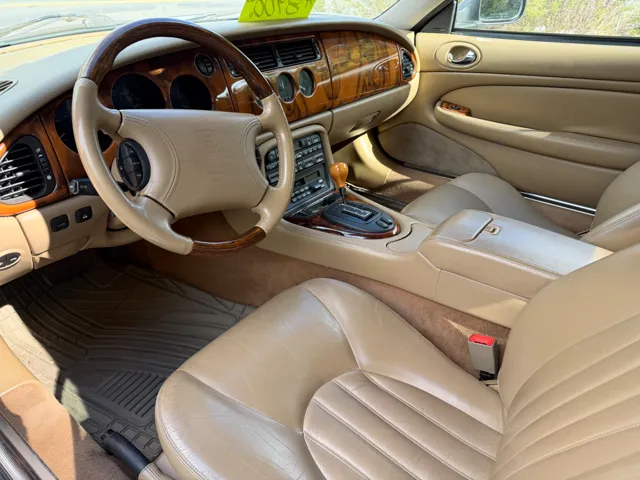 1997 Jaguar XK8 - Photo 7