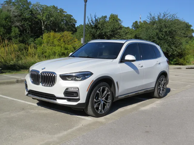 2020 BMW X5 40i's photo