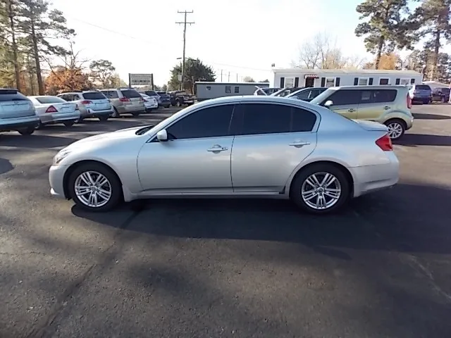 2011 INFINITI G Sedan 37 Journey