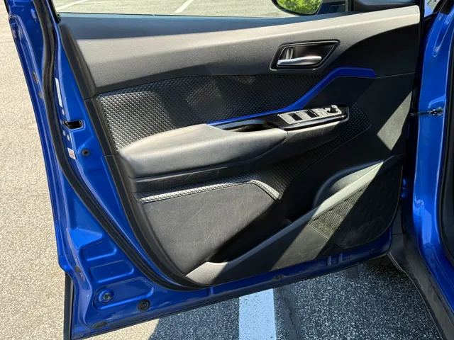 2021 Toyota C-HR XLE - Photo 24
