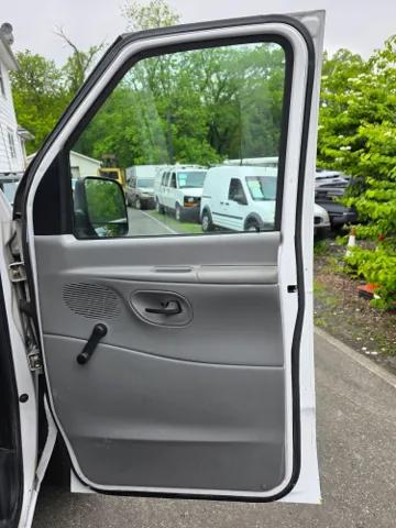 2005 Ford Econoline Van Commercial - Photo 84