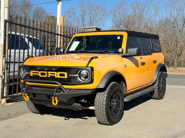 2021 Ford Bronco Base's photo