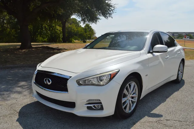 2016 INFINITI Q50