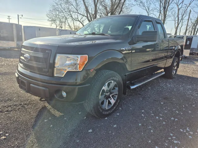 2013 Ford F-150 STX photo 2