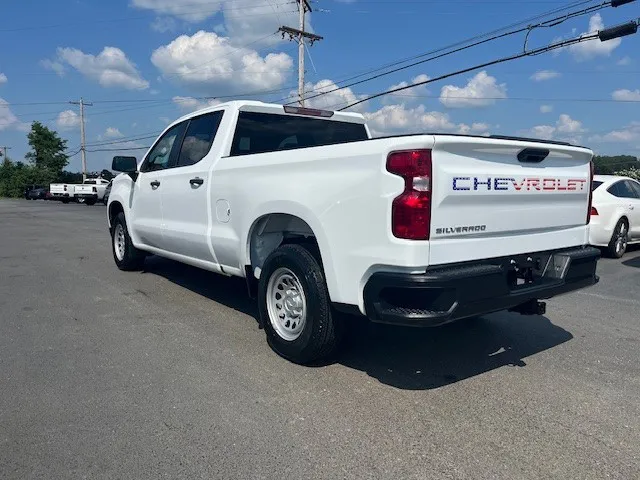 2022 Chevrolet Silverado Work Truck photo 3