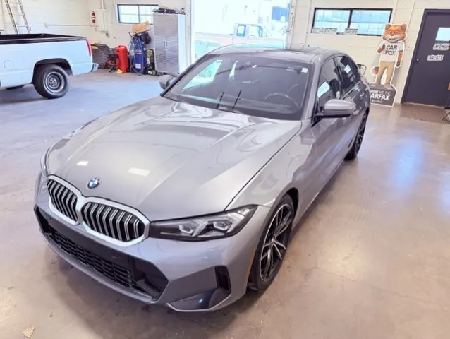 2023 BMW 3 Series 330i - Photo 11