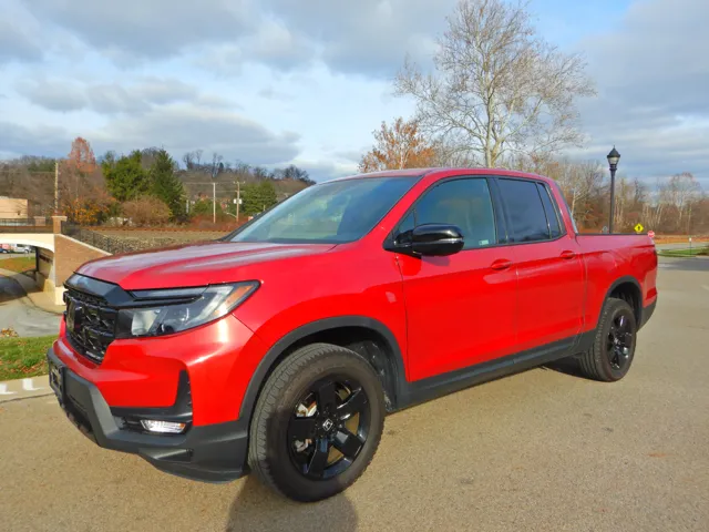 2024 Honda Ridgeline Black Edition's photo