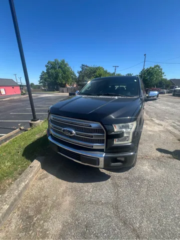 2015 Ford F-150 Platinum SuperCrew 145-in's photo
