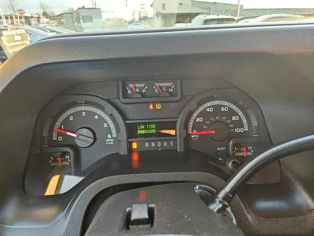 2013 Ford E-350 photo 7