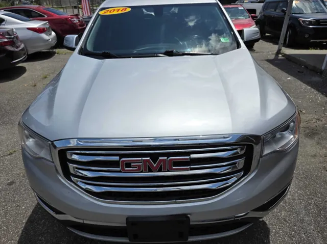 2018 Gmc Acadia SLE photo 4