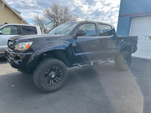 2010 Toyota Tacoma Base's photo