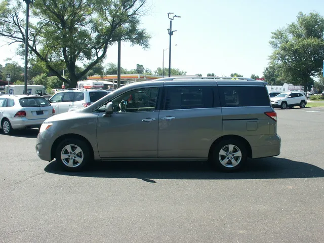 2013 Nissan Quest SV - Photo 2