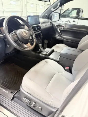 2023 Lexus GX Base - Photo 13
