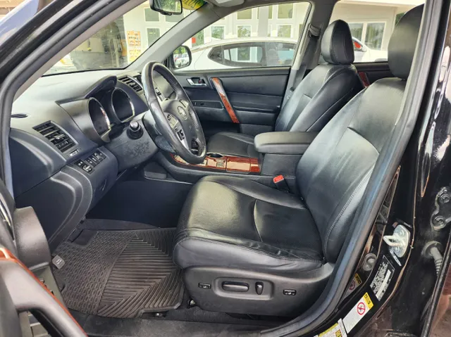 2013 Toyota Highlander Base Hybrid photo 7