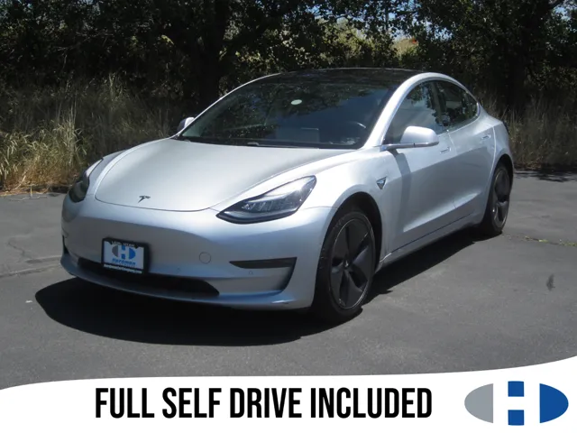 2018 Tesla Model 3 Long Range's photo