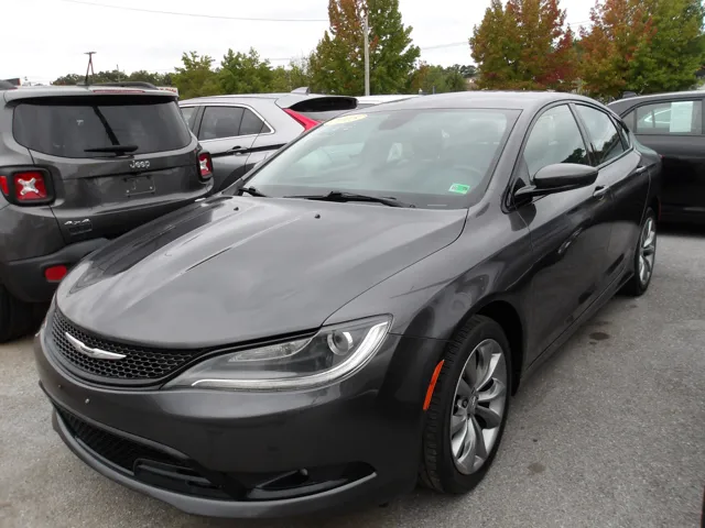 2015 Chrysler 200 S