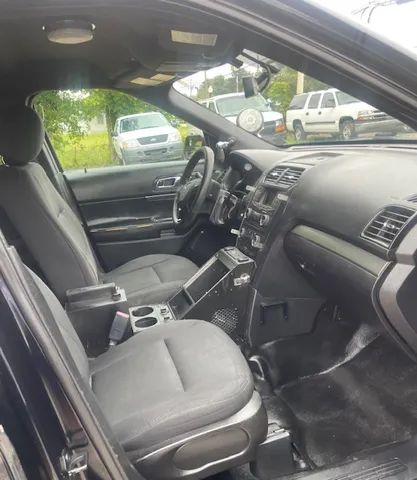 2017 Ford Explorer photo 4