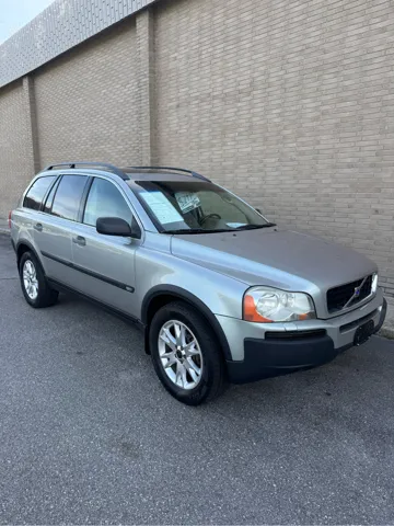 2004 Volvo XC90 Base