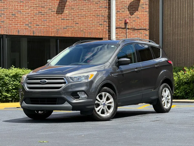 2018 Ford Escape SE - Photo 2