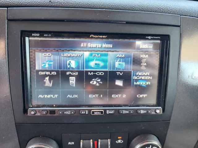 2008 Chevrolet Suburban LS - Photo 24