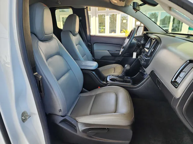 2015 Chevrolet Colorado Base photo 18