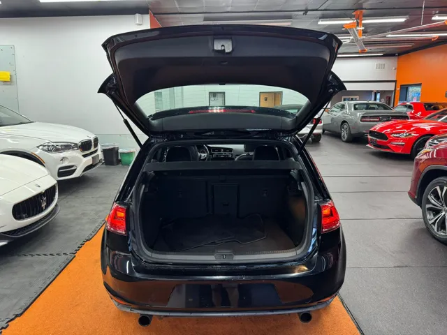 2015 Volkswagen Golf GTI SE photo 6