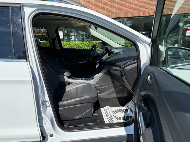 2016 Ford Escape SE - Photo 29