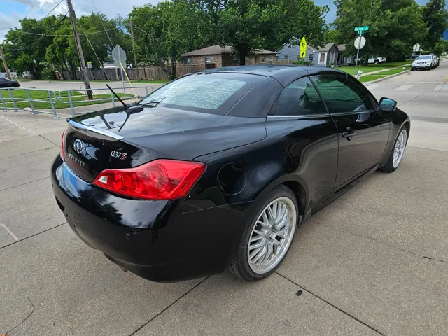 2010 INFINITI G Convertible 37 Sport - Photo 5