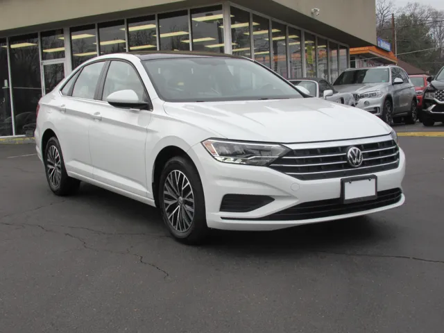 2019 Volkswagen Jetta SE's photo