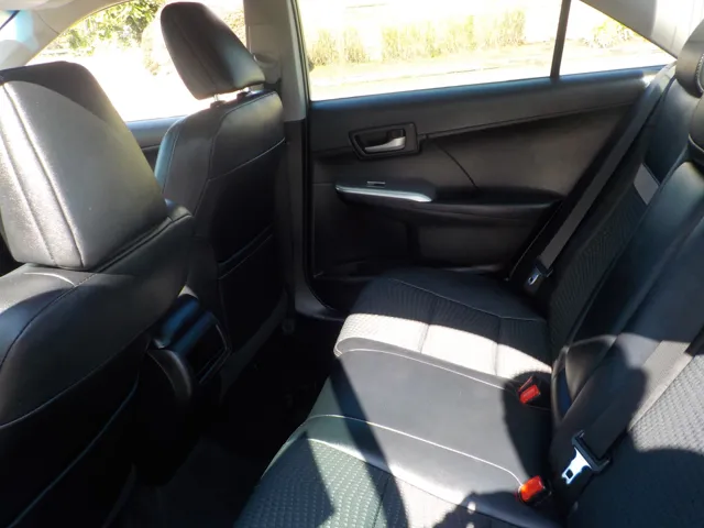 2012 Toyota Camry SE photo 11