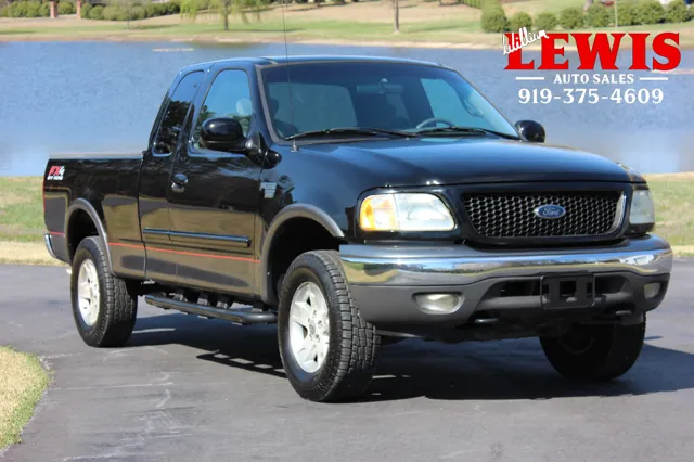 2002 Ford F-150 XLT