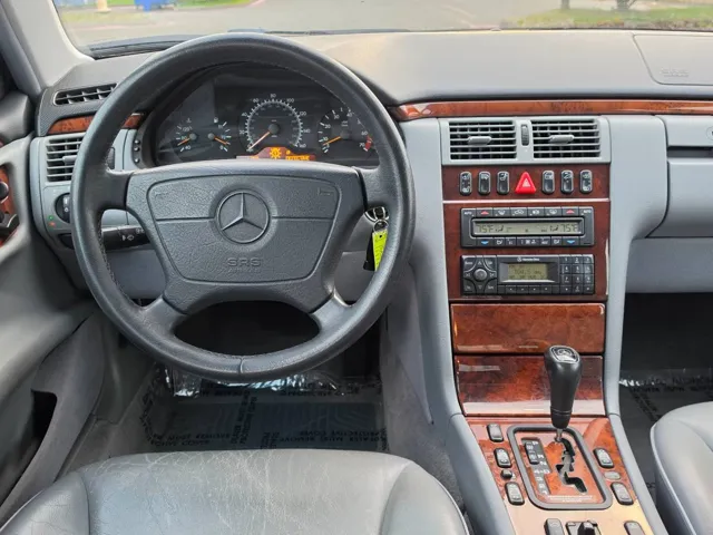 1999 Mercedes-Benz E-Class Base - Photo 12