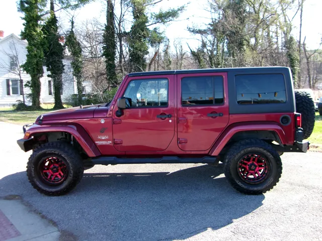 2012 Jeep Wrangler Unlimited Sahara