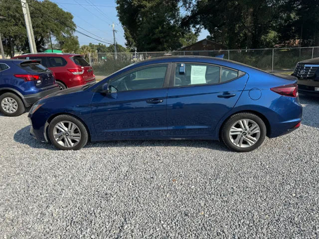 2020 Hyundai Elantra SEL's photo