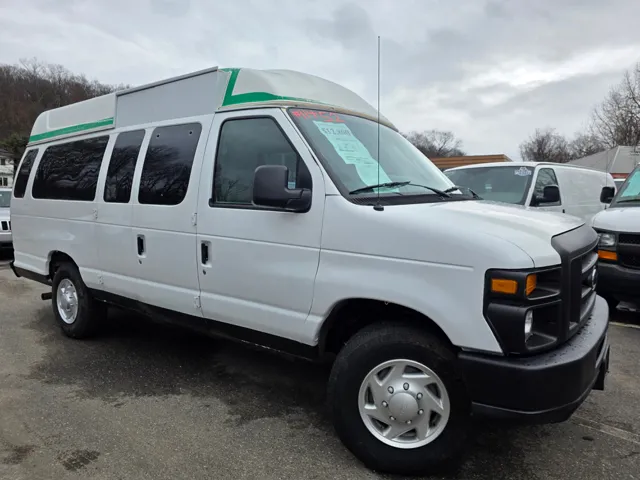 2012 Ford E-Series Econoline Van Commercial