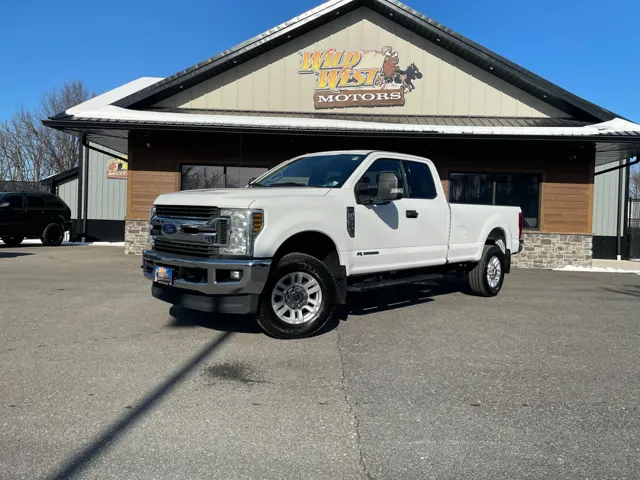 2018 Ford F-250 XLT 4x4 SuperCab 8' Box's photo