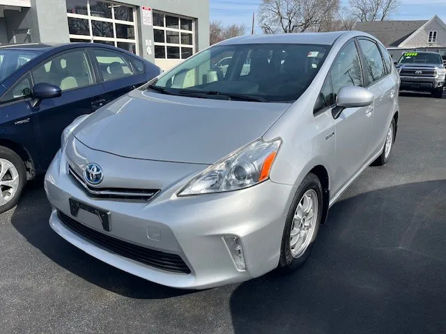 2014 Toyota Prius v Three
